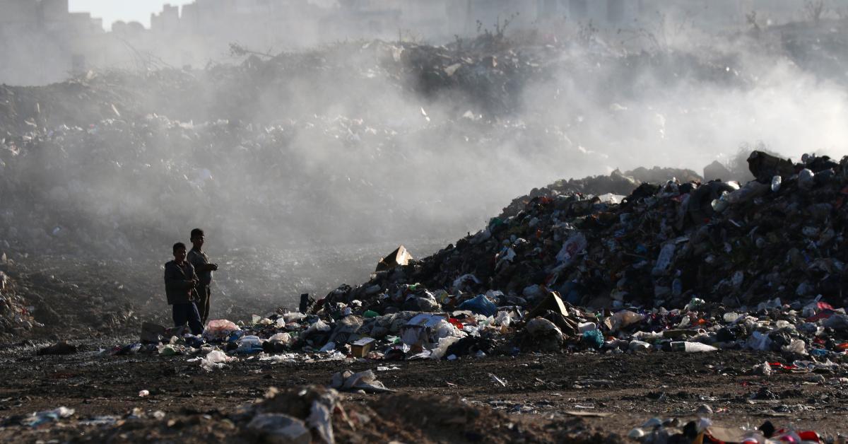 Many in northern Syria live off rubbish dumps