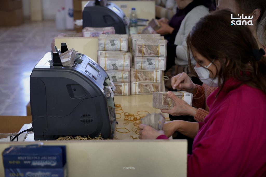 Syria begins destruction of old banknotes after issuing new currency