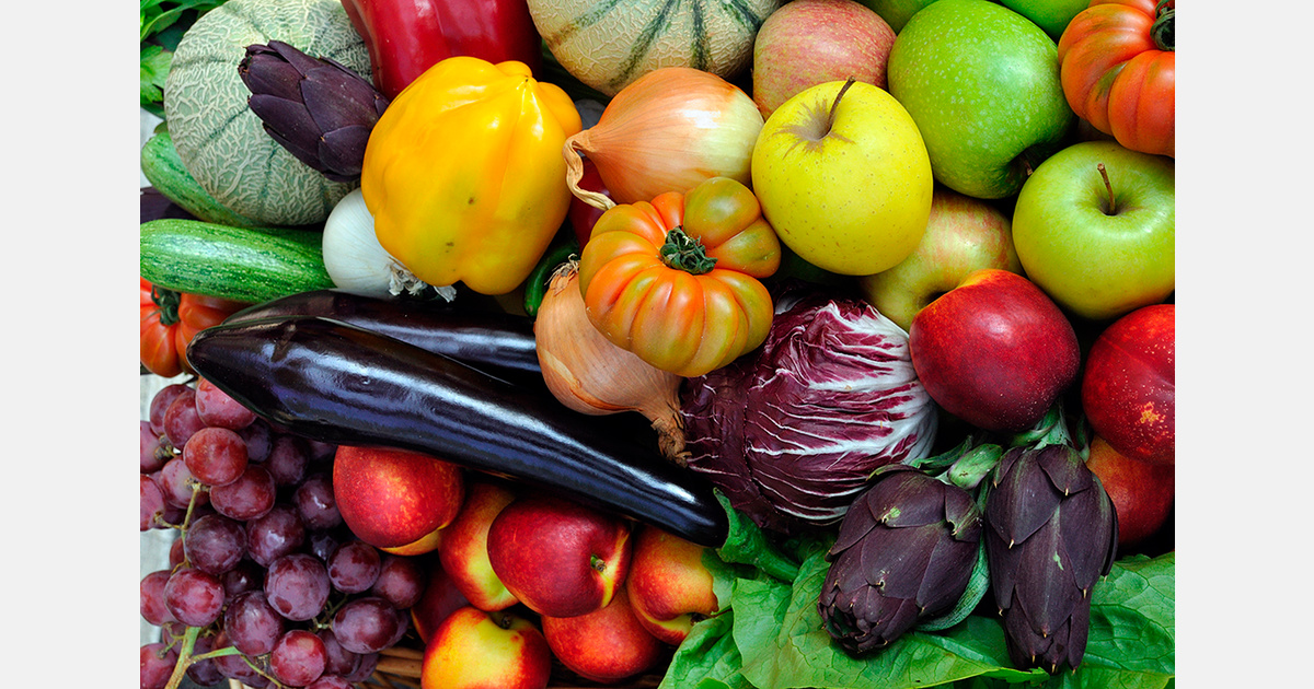 Syria exports 10,000 tons of fruit and vegetables in 10 days
